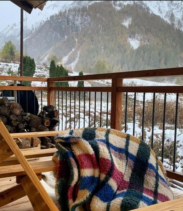 L’hiver, un plaid et les premières neiges