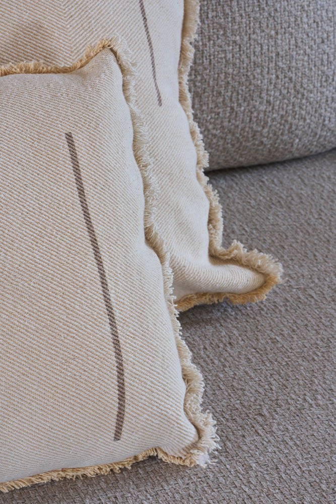 Vertical Rectangular Cushion Natural – Lorena Canals – view 3