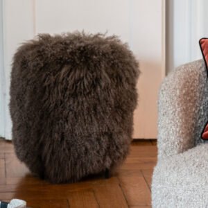 Pouf Ernest in lamb – Maison Yak